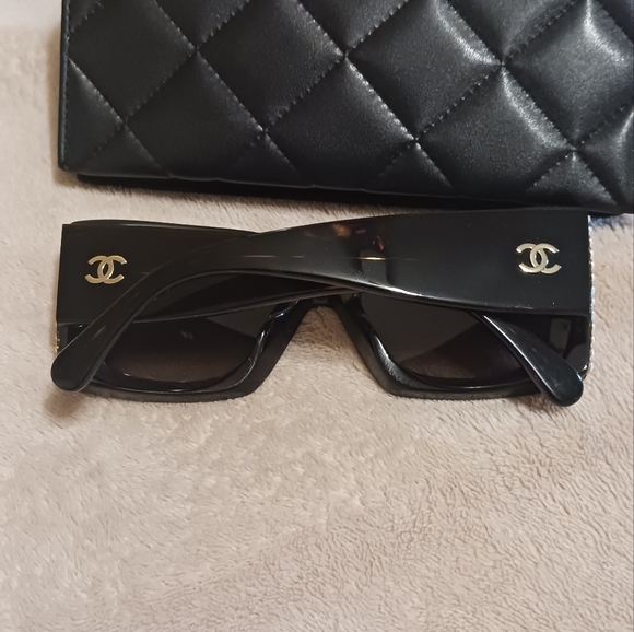 Chanel Sunglasses, New - Picture 12 of 12